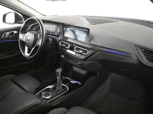 BMW 1 Serie 118i Business Edition M Sport Line l 1e EIgenaar l  LED Koplampen l Sportstoelen l Navigatie l Cl... ActivLease financial lease