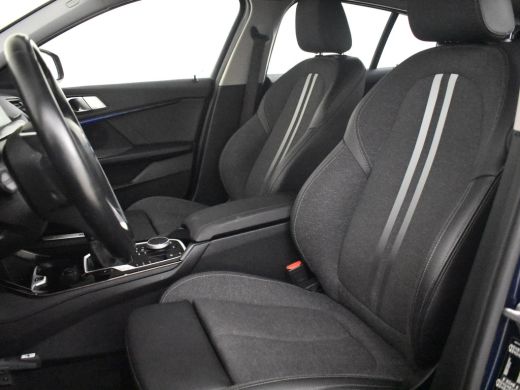 BMW 1 Serie 118i Business Edition M Sport Line l 1e EIgenaar l  LED Koplampen l Sportstoelen l Navigatie l Cl... ActivLease financial lease