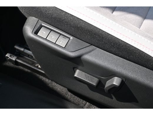 Citroën C4 1.2 Hybrid 145pk Max Tot 8 Jaar Garantie! | Schuif-/Kanteldak | Massage | Vol-Leder/Alcantara | E... ActivLease financial lease