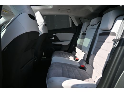 Citroën C4 1.2 Hybrid 145pk Max Tot 8 Jaar Garantie! | Schuif-/Kanteldak | Massage | Vol-Leder/Alcantara | E... ActivLease financial lease
