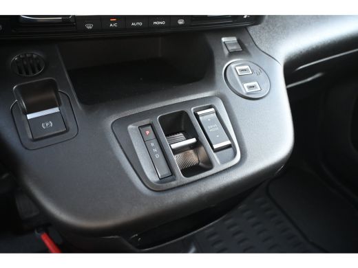 Citroën &euml;-Berlingo 136 L1 50 kWh Tot 8 Jaar Garantie! 98% SOH | Betimmering | Full-LED | Adaptive Cruise | 16"LMV | ... ActivLease financial lease