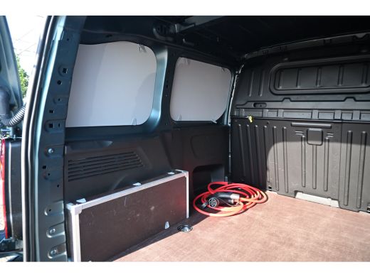 Citroën &euml;-Berlingo 136 L1 50 kWh Tot 8 Jaar Garantie! 98% SOH | Betimmering | Full-LED | Adaptive Cruise | 16"LMV | ... ActivLease financial lease