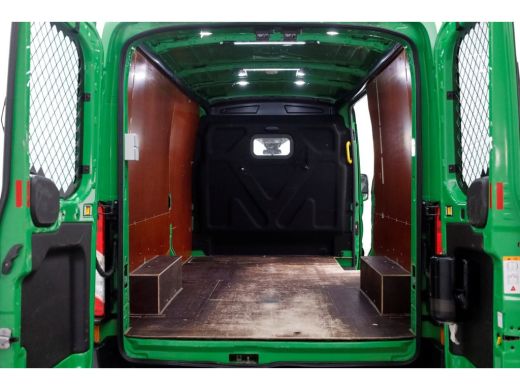 Ford Transit 350 2.0 TDCI 130pk E6 RWD L3H2 Airco/Camera/Trekhaak 2750kg 03-2020 ActivLease financial lease