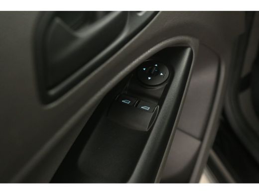 Ford Transit Connect Ecoboost L2 100PK | Benzine | 3 Zits | Airco | Cruise | Camera | Carplay | Parkeersens. ActivLease financial lease