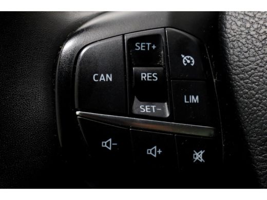 Ford Transit Ford Transit 350 2.0 TDCI 130pk RWD Trend Bakwagen met laadklep 01-2024 ActivLease financial lease