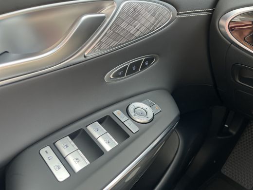 Genesis GV70 84 kWh 490pk AWD First Edition | 360 Camera | Winterpakket | 19" Lichtmetaal | Parkeer Assistent ... ActivLease financial lease