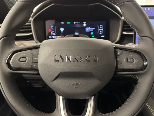 Lynk & Co 01 1.5 Core | Achteruitrijcamera | Alarmsysteem | Apple Carplay/Android Auto|telefoonintegratie premium ActivLease financial lease