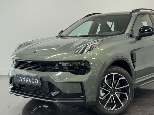 Lynk & Co 01 1.5 Core | Achteruitrijcamera | Alarmsysteem | Apple Carplay/Android Auto|telefoonintegratie premium ActivLease financial lease