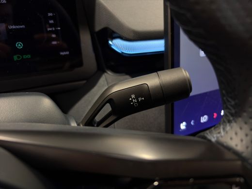 Lynk & Co 08 1.5 T PHEV 257 KW More | BLIS | Harman Kardon | Stoel + stuur verwarming | 360 Camera | Panoramad... ActivLease financial lease