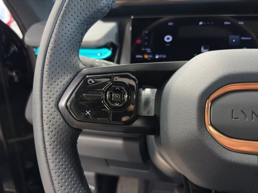Lynk & Co 08 1.5 T PHEV 257 KW More | BLIS | Harman Kardon | Stoel + stuur verwarming | 360 Camera | Panoramad... ActivLease financial lease