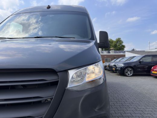 Mercedes-Benz eSprinter L2 H2 {SoH-100%} Aut. *ECC | KEYLESS | CAMERA | RADIO | HEATED-SEAT | CCS-FASTLOADER* ActivLease financial lease