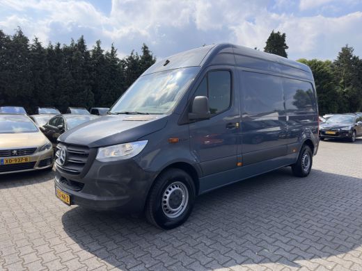 Mercedes-Benz eSprinter L2 H2 {SoH-100%} Aut. *ECC | KEYLESS | CAMERA | RADIO | HEATED-SEAT | CCS-FASTLOADER* ActivLease financial lease