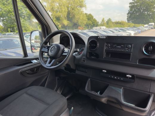 Mercedes-Benz eSprinter L2 H2 {SoH-100%} Aut. *ECC | KEYLESS | CAMERA | RADIO | HEATED-SEAT | CCS-FASTLOADER* ActivLease financial lease