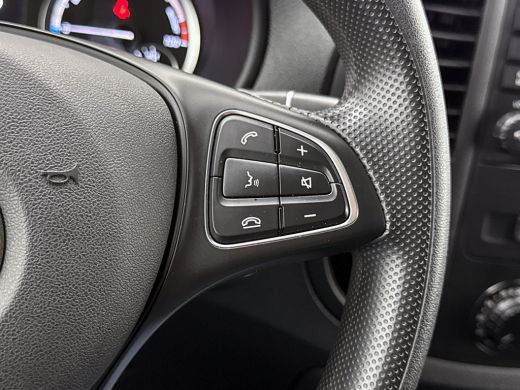 Mercedes-Benz eVito Lang 66 kWh 266km WLTP + snelladen Camera Stoelverwarming 100% elektrisch ActivLease financial lease