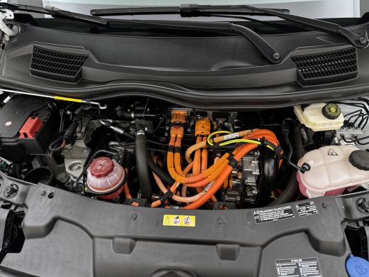 Mercedes-Benz eVito Lang 66 kWh 266km WLTP + snelladen Camera Stoelverwarming 100% elektrisch ActivLease financial lease