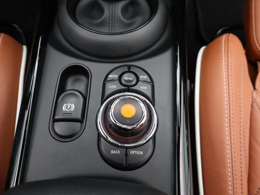 Mini Clubman 1.5 Cooper Richmond Park Edition |  Achteruitrijcamera | Panoramisch schuifdak | Climate Control ... ActivLease financial lease
