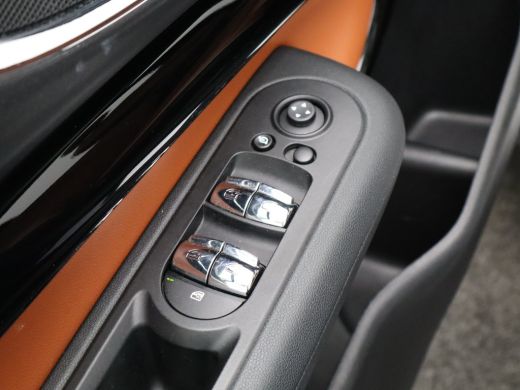 Mini Clubman 1.5 Cooper Richmond Park Edition |  Achteruitrijcamera | Panoramisch schuifdak | Climate Control ... ActivLease financial lease