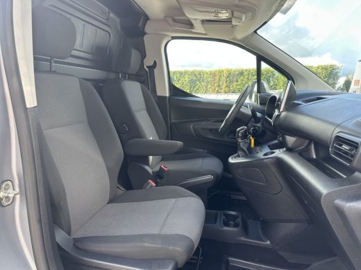 Opel Combo 1.5D 102 PK / L1H1 / TREKHAAK / CRUISE / NAVI / AIRCO / APPLE CARPLAY / ANDROID AUTO ActivLease financial lease