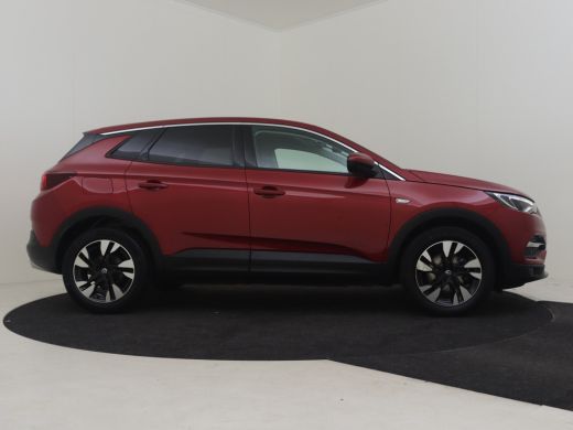 Opel Grandland X 1.2 Turbo Business Elegance l Trekhaak l Riem is Vervangen! l Apple Car play/Android l Navigatie ... ActivLease financial lease