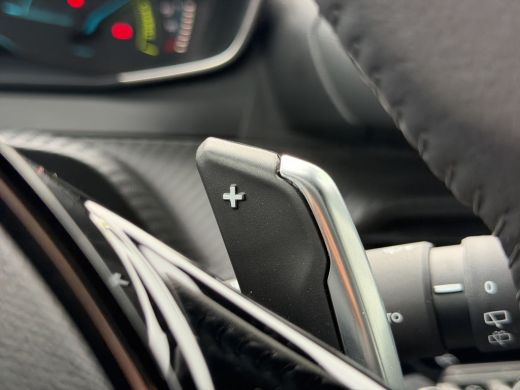 Peugeot 2008 1.2 Hybrid 136 Style LED | Climate control | Parkeersensoren | Carplay/android auto | ActivLease financial lease