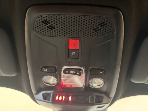 Peugeot 2008 1.2 PureTech 100 Allure Achteruitrij Camera | Parkeersensoren | LED | Leder/Stof | Climate Contro... ActivLease financial lease
