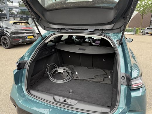 Peugeot 308 SW 1.6 Plug-in Hybrid 180 Allure PHEV | VAN: 26.900,- VOOR: 24.877,- UW WKVOORDEEL: 2.023,- | STO... ActivLease financial lease