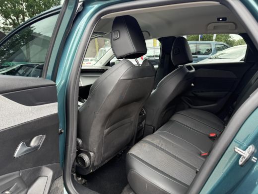 Peugeot 308 SW 1.6 Plug-in Hybrid 180 Allure PHEV | VAN: 26.900,- VOOR: 24.877,- UW WKVOORDEEL: 2.023,- | STO... ActivLease financial lease