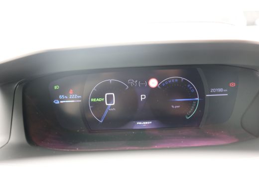 Peugeot e-2008 EV GT Avantage 54 kWh | Navi | Camera V+A | Ad. cruise | Keyless | DAB | LMV 17"| ActivLease financial lease