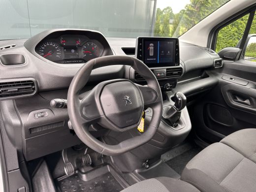 Peugeot Partner 1.5 BlueHDI 102 PK / L2H1 / TREKHAAK / 3 ZITS / CRUISE / AIRCO / APPLE CARPLAY / ANDROID AUTO ActivLease financial lease