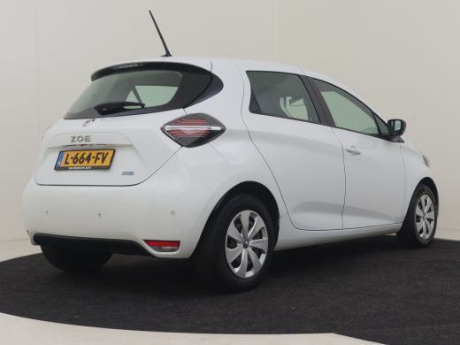 Renault ZOE R110 Life Carshare 52 kWh l Incl Koopaccu l SOH 94% l Climatronic l Cr Control l Keyless | Parkee... ActivLease financial lease