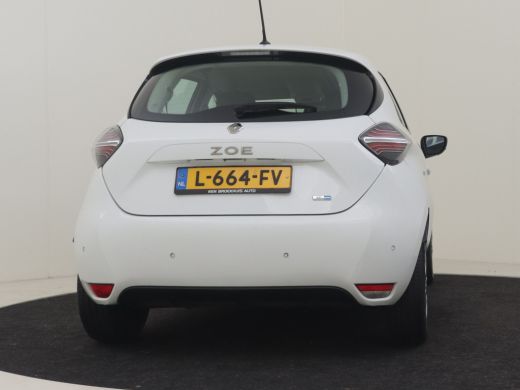 Renault ZOE R110 Life Carshare 52 kWh l Incl Koopaccu l SOH 94% l Climatronic l Cr Control l Keyless | Parkee... ActivLease financial lease