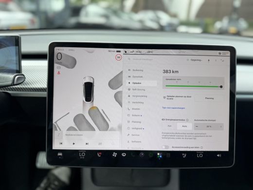 Tesla Model Y RWD 58 kWh UNIEK!| |VAN &euro;35.900:,- VOOR: 32.877,- UW WKVOORDEEL: 3.023,- | STOEL + STUURWIELVERWA... ActivLease financial lease