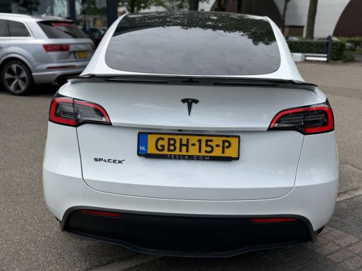 Tesla Model Y RWD 58 kWh UNIEK!| |VAN &euro;35.900:,- VOOR: 32.877,- UW WKVOORDEEL: 3.023,- | STOEL + STUURWIELVERWA... ActivLease financial lease