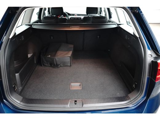 Volkswagen Passat Variant 1.4 218PK eHybrid GTE PHEV | NAVIGATIE | ELEKTR. A. KLEP | CAMERA | MATRIX LED ActivLease financial lease