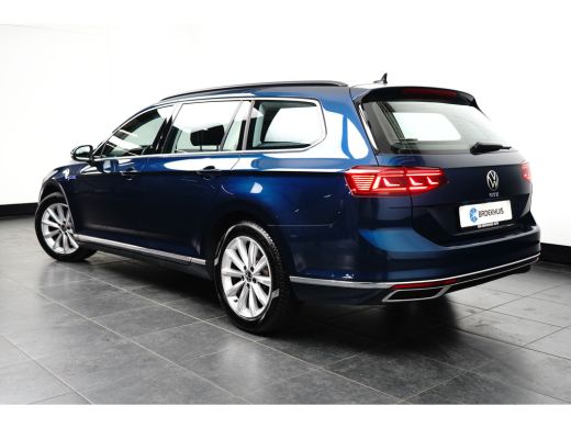 Volkswagen Passat Variant 1.4 218PK eHybrid GTE PHEV | NAVIGATIE | ELEKTR. A. KLEP | CAMERA | MATRIX LED ActivLease financial lease