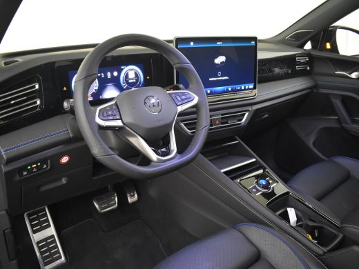 Volkswagen Tiguan 1.5 eHybrid R-Line Edition 272Pk DSG/AUTO | Glazen panorama-dak | SOH 98% | Head-up display |  Ro... ActivLease financial lease
