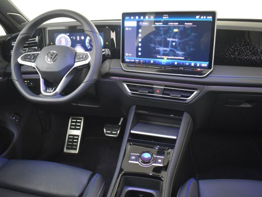 Volkswagen Tiguan 1.5 eHybrid R-Line Edition 272Pk DSG/AUTO | Glazen panorama-dak | SOH 98% | Head-up display |  Ro... ActivLease financial lease