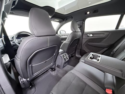 Volvo  C40 Recharge Core 69 kWh SOH 91% | CLIMATE PACK | 3 FASE | ACHTERUIT RIJ CAMERA | ELEK. ACHTERKLEP | ... ActivLease financial lease