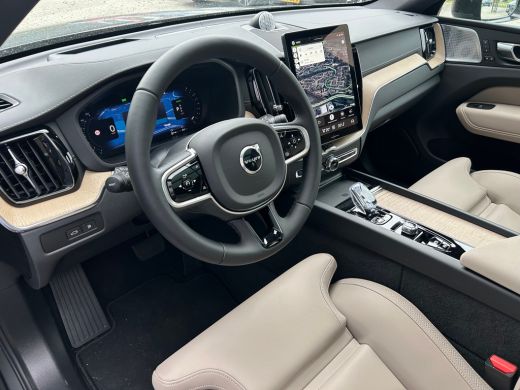 Volvo  XC60 2.0 T6 Plug-in hybrid AWD Ultra Dark | Luchtvering | Trekhaak | HUD | Bowers & Wilkins | Pano | 3... ActivLease financial lease