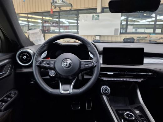 Alfa Romeo Tonale 1.5T Hybrid Veloce | Vol-Leder | 360 Camera | Adaptive Cruise | 19"LMV | Dodehoek-Detectie | !! ActivLease financial lease