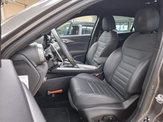 Alfa Romeo Tonale 1.5T Hybrid Veloce | Vol-Leder | 360 Camera | Adaptive Cruise | 19"LMV | Dodehoek-Detectie | !! ActivLease financial lease
