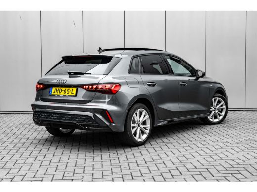 Audi A3 Sportback 40 TFSI e S edition 204PK | Panorama Dak | Sfeerverlichting | Stoelverw. voor | Dode Ho... ActivLease financial lease