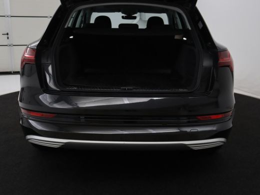 Audi e-tron 50 quattro Launch edition plus 71 kWh | SOH 90.6 | Panoramadak | Luchtvering | Adaptive cruise | ... ActivLease financial lease