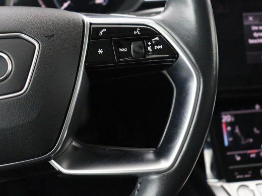 Audi e-tron 50 quattro Launch edition plus 71 kWh | SOH 90.6 | Panoramadak | Luchtvering | Adaptive cruise | ... ActivLease financial lease