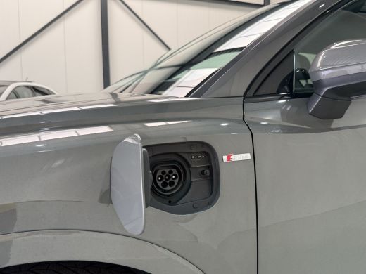 Audi Q3 45 TFSI e Hybrid 245pk S edition S-line | Keyless | Camera ActivLease financial lease