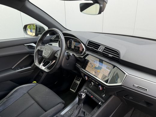 Audi Q3 45 TFSI e Hybrid 245pk S edition S-line | Keyless | Camera ActivLease financial lease