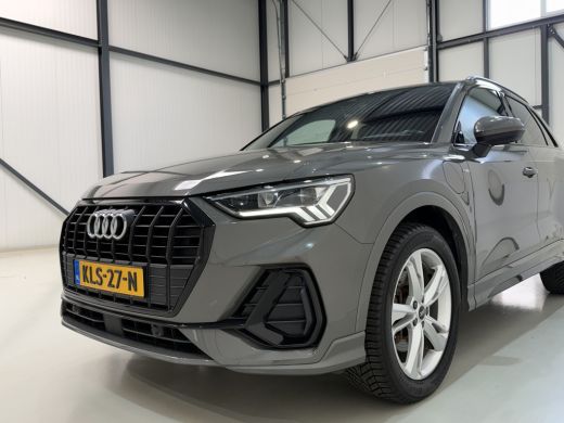 Audi Q3 45 TFSI e Hybrid 245pk S edition S-line | Keyless | Camera ActivLease financial lease