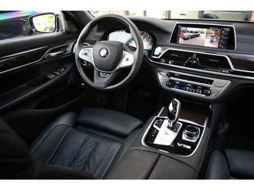 BMW 7 Serie M760Li xDrive 6.6 V12 | Berninagrau | NL-auto | NP 262K | LCI ActivLease financial lease