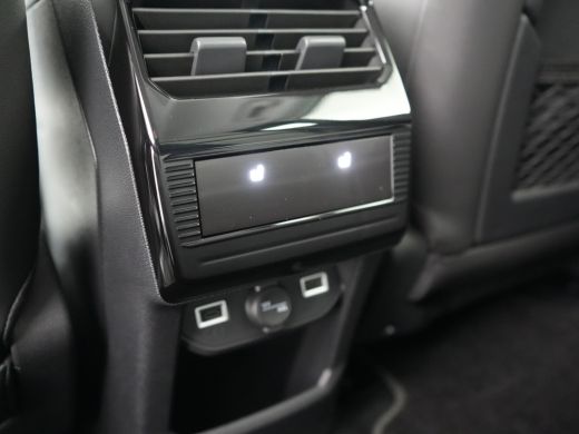 Citroën C5 Aircross Max, (2025-10) | Boordlader 7,4kW - 1 fase | Extra getinte achterste zijruiten en achterruit ActivLease financial lease