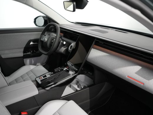 Citroën C5 Aircross Max, (2025-10) | Boordlader 7,4kW - 1 fase | Extra getinte achterste zijruiten en achterruit ActivLease financial lease